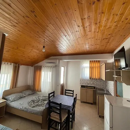 Vila”relax” Shëngjin